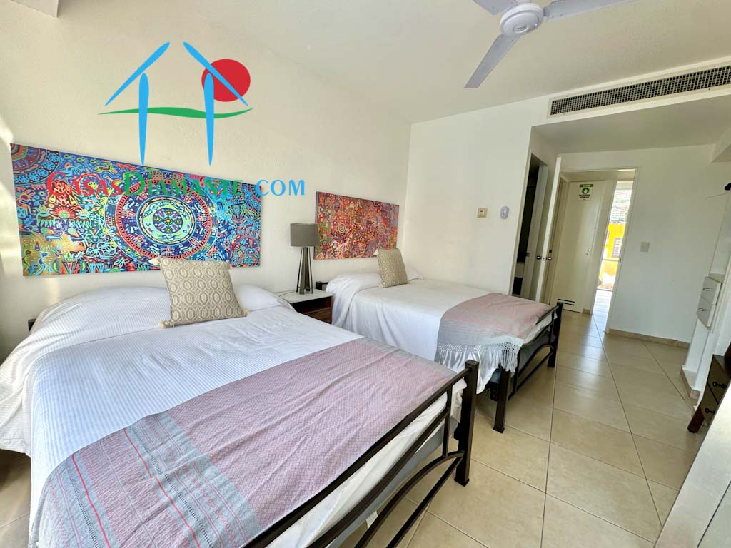 Acqualina Skylife Sur 501 - Recámara uno 3